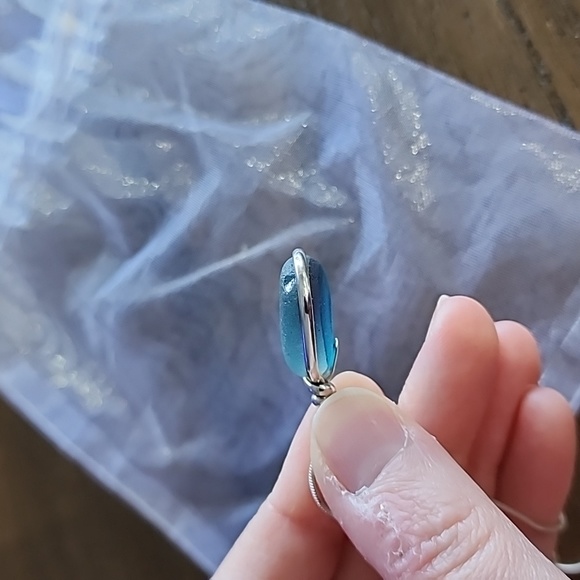 Sterling silver genuine RARE blue seaglass necklace - Picture 5 of 6